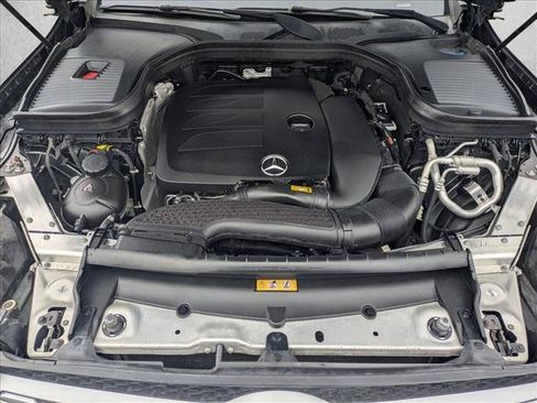 Used 2022 Mercedes-Benz GLC 300 image 21