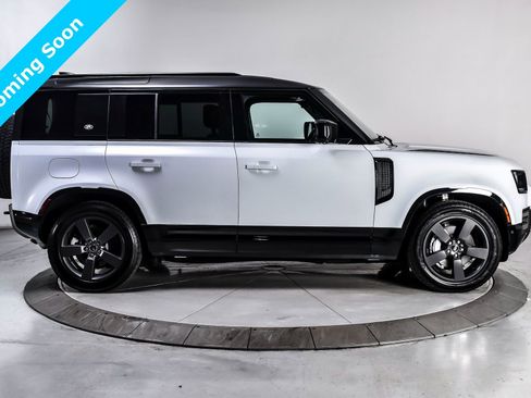 Used 2022 Land Rover Defender 110 X-Dynamic HSE image 7