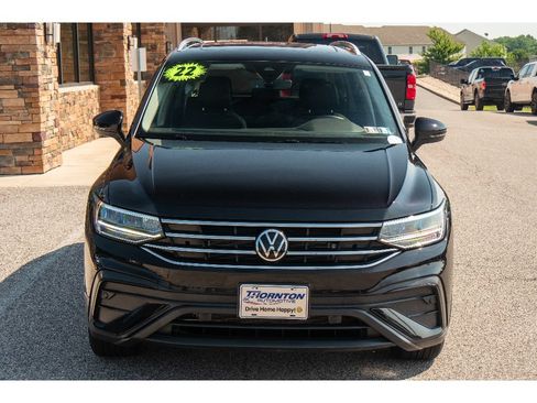 Used 2022 Volkswagen Tiguan SE w/ Panoramic Sunroof Package AWD/4WD image 23