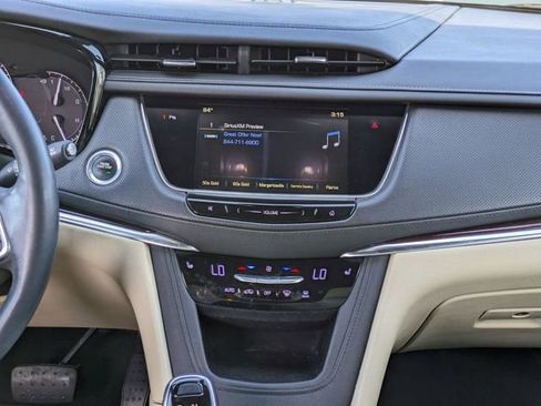 Used 2018 Cadillac XT5 Luxury w/ Driver Awareness Package image 18