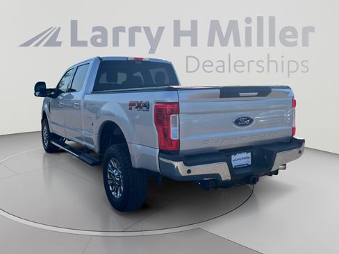 Used 2018 Ford F250 XLT w/ XLT Premium Package AWD/4WD image 3