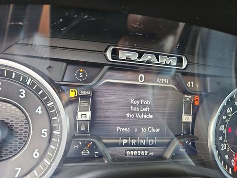 Used 2021 RAM 2500 Laramie AWD/4WD image 16