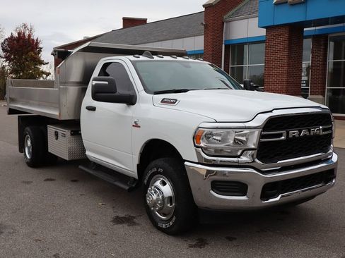 Used 2024 RAM 3500 Tradesman image 4