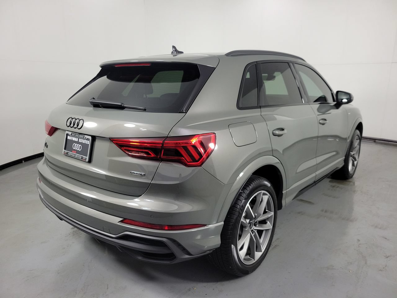 Used 2025 Audi Q3 2.0T Premium AWD/4WD image 9