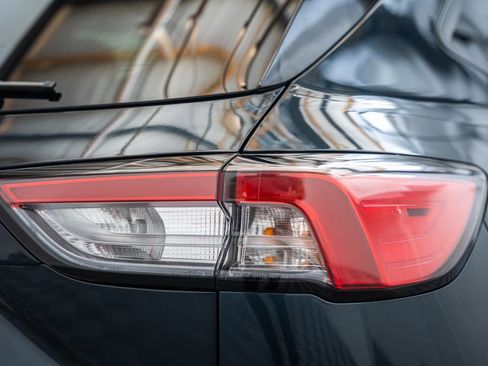 Used 2022 Ford Escape SEL w/ SEL Stealth AWD Package image 8