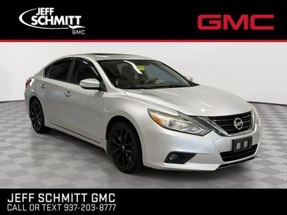 Used 2016 Nissan Altima 2.5 SL w/ 2.5 Technology Package