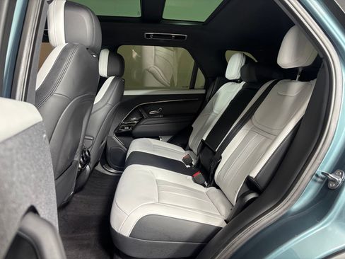 Used 2025 Land Rover Range Rover Sport Dynamic SE AWD/4WD image 17