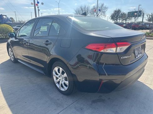 Used 2024 Toyota Corolla LE FWD image 7