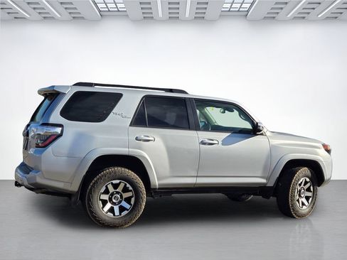 Used 2021 Toyota 4Runner TRD Off-Road Premium w/ Moonroof Package AWD/4WD image 3