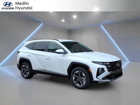 New 2026 Hyundai Tucson SEL FWD image 1