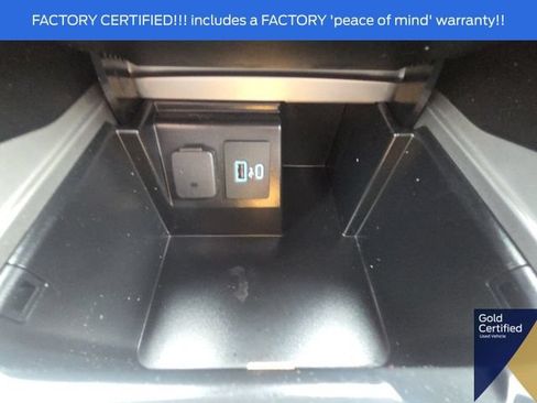 Used 2024 Ford Explorer XLT w/ Equipment Group 202A AWD/4WD image 38