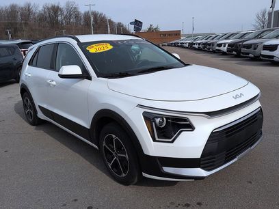 Used 2025 Kia Niro LX