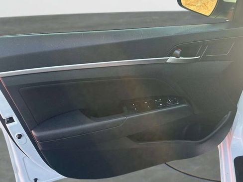 Used 2020 Hyundai Elantra SEL w/ Cargo Package (C1) image 21