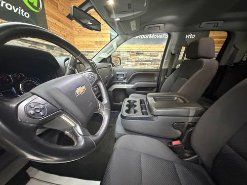 Used 2018 Chevrolet Silverado 1500 LT w/ Midnight Edition AWD/4WD image 13