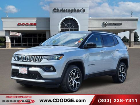 Used 2025 Jeep Compass Limited AWD/4WD image 7