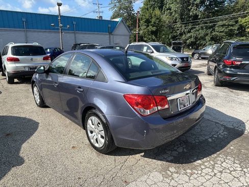 Used 2014 Chevrolet Cruze LS FWD image 10