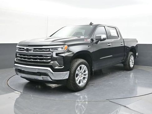 New 2026 Chevrolet Silverado 1500 LTZ w/ LTZ Premium Package AWD/4WD image 4