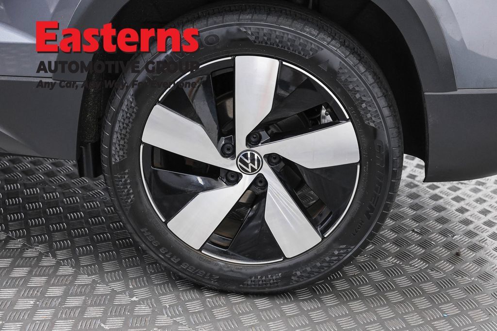 Used 2024 Volkswagen Taos S AWD/4WD image 35