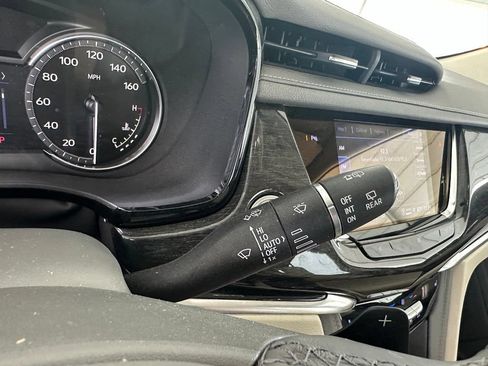 Used 2021 Cadillac XT6 Premium Luxury AWD/4WD image 21