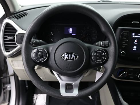 Used 2021 Kia Soul LX FWD image 28