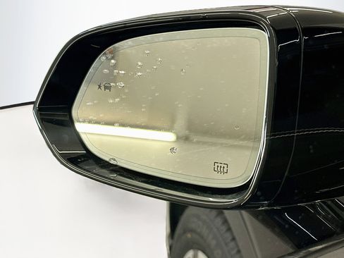 Used 2024 Chevrolet Blazer EV LT AWD/4WD image 16