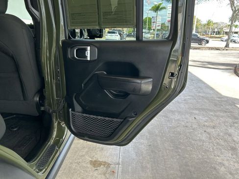 Used 2021 Jeep Wrangler Unlimited Sport image 31