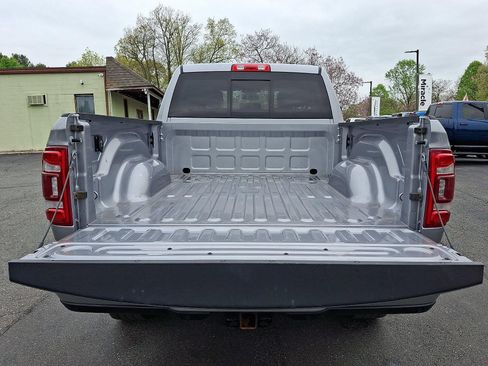 Used 2024 RAM 2500 Laramie AWD/4WD image 30