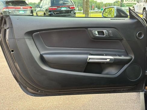 Used 2023 Ford Mustang Coupe RWD image 26