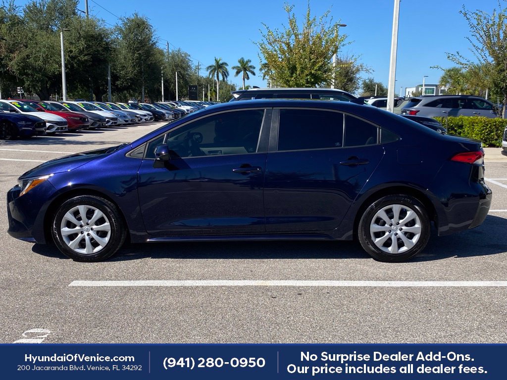 Used 2022 Toyota Corolla LE FWD image 29