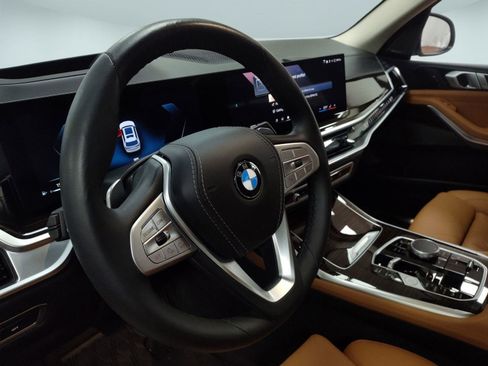 Certified 2025 BMW X7 xDrive40i image 18