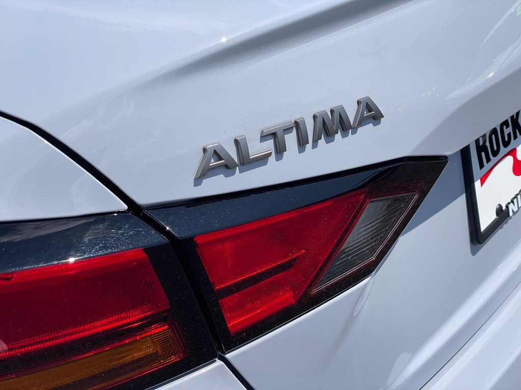 Certified 2024 Nissan Altima 2.5 SR w/ SR Premium Package FWD image 29