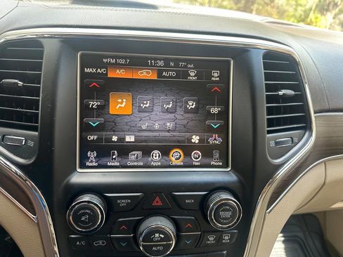 Used 2014 Jeep Grand Cherokee Overland w/ Advanced Technology Group image 18