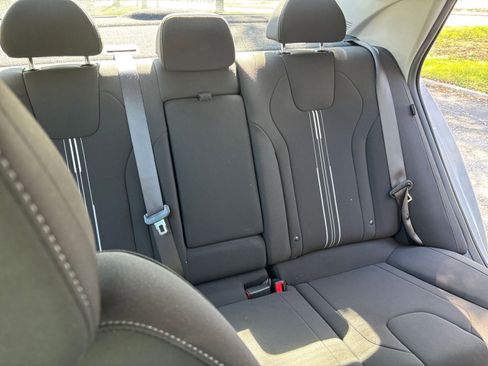 Used 2025 Hyundai Elantra SEL FWD image 32