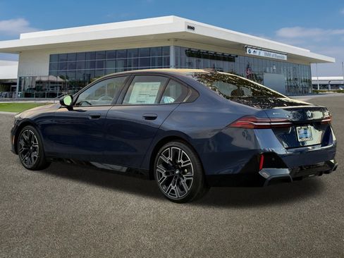 New 2026 BMW 530i xDrive w/ M Sport Package image 8