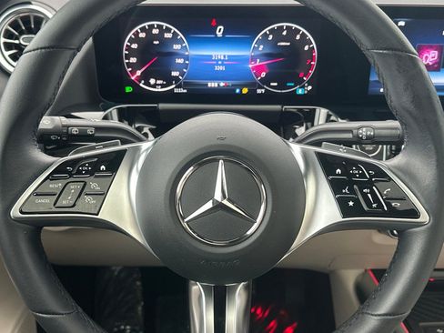 Certified 2025 Mercedes-Benz GLA 250 4MATIC image 23