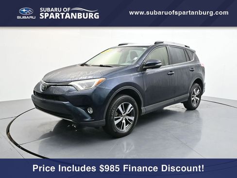 Used 2018 Toyota RAV4 XLE image 1