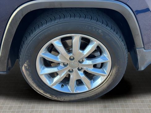 Used 2016 Jeep Cherokee Limited image 14