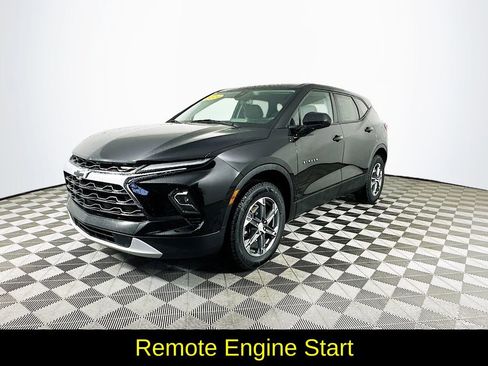 Used 2024 Chevrolet Blazer LT w/ Driver Confidence Package image 5