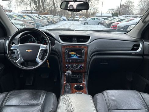 Used 2014 Chevrolet Traverse LT image 20
