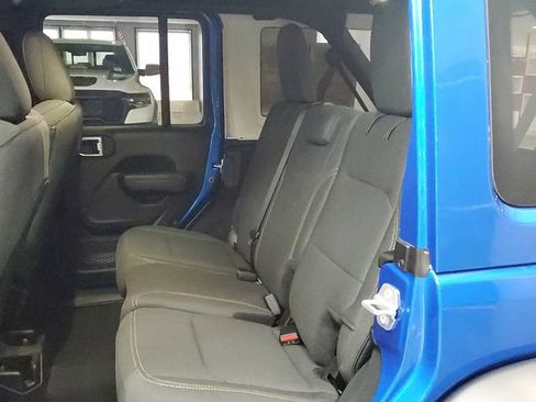 Used 2025 Jeep Wrangler Unlimited Sport AWD/4WD image 14