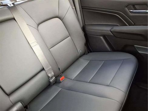 Used 2024 GMC Canyon Elevation w/ Elevation Premium Package image 19