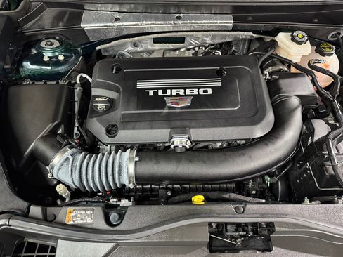 Certified 2025 Cadillac XT4 Premium Luxury image 47