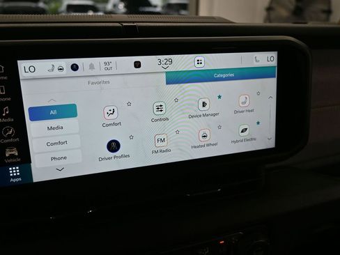 Used 2024 Jeep Wrangler Unlimited image 20