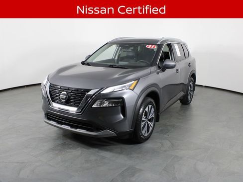 Certified 2021 Nissan Rogue SV w/ Premium Package image 2
