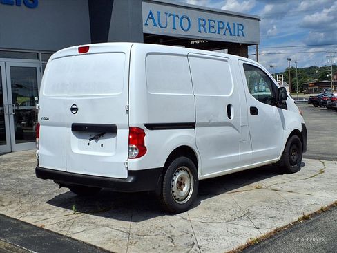 Used 2017 Nissan NV200 S FWD image 3