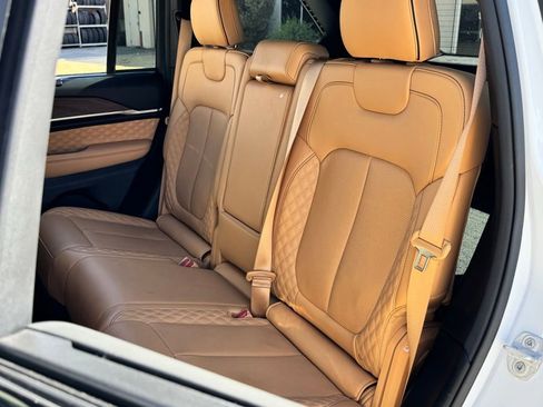 Used 2023 Jeep Grand Cherokee Summit w/ Luxury Tech Group V AWD/4WD image 29
