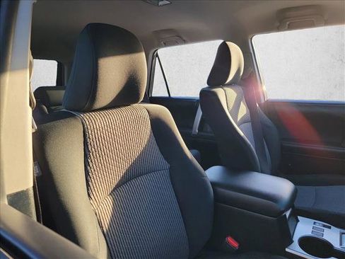 Used 2018 Toyota 4Runner SR5 image 15