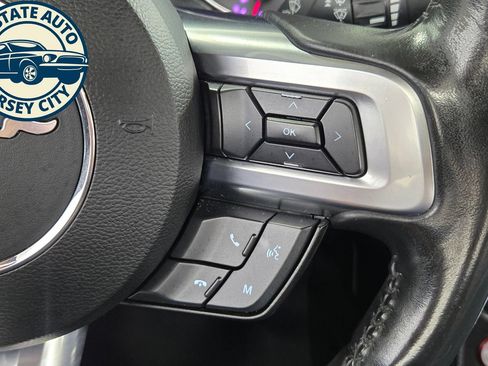 Used 2022 Ford Mustang Premium RWD image 19