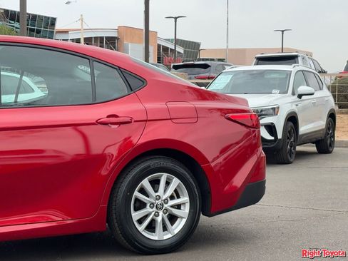 Certified 2025 Toyota Camry LE image 10