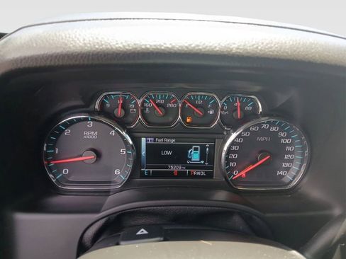 Used 2020 Chevrolet Suburban LT w/ Luxury Package RWD image 5